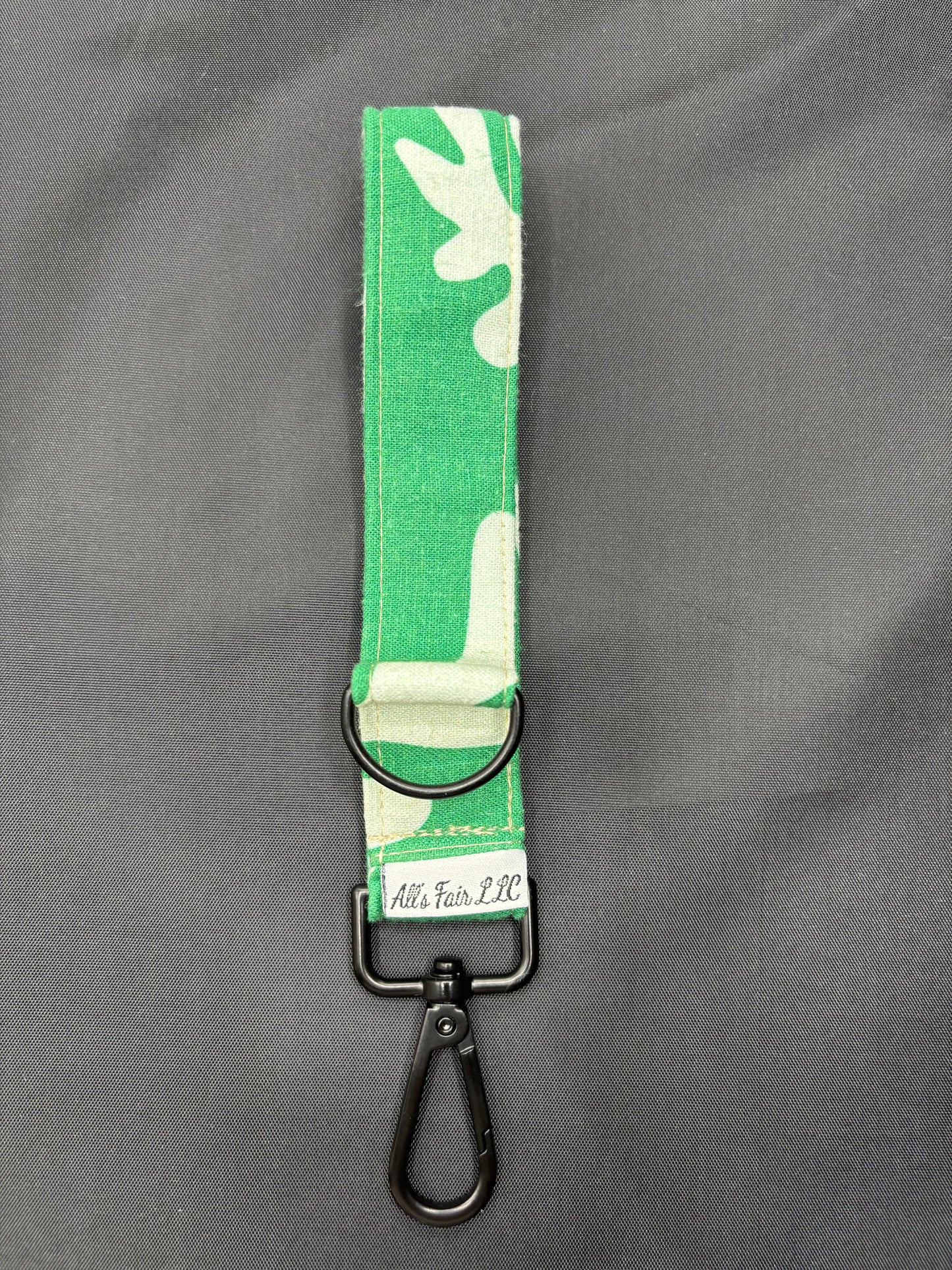 H&P Twin Loop keychain