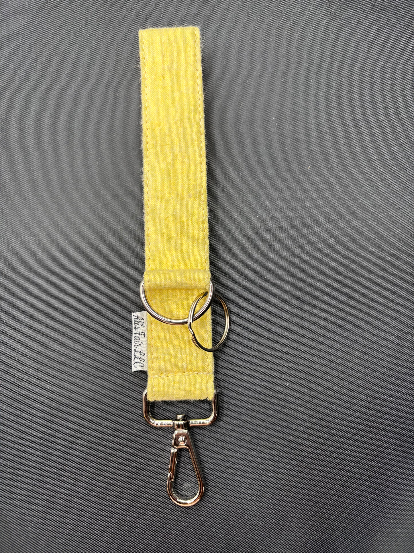 H&P Twin Loop keychain