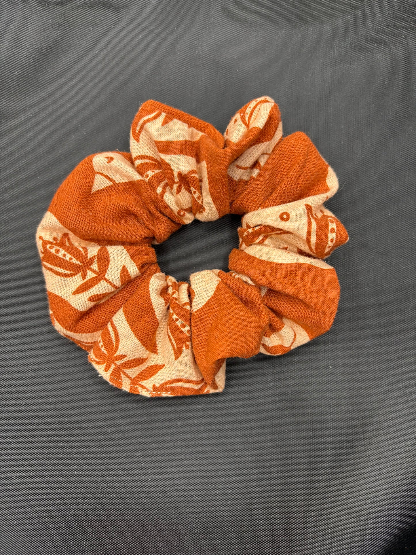 H&P Scrunchie