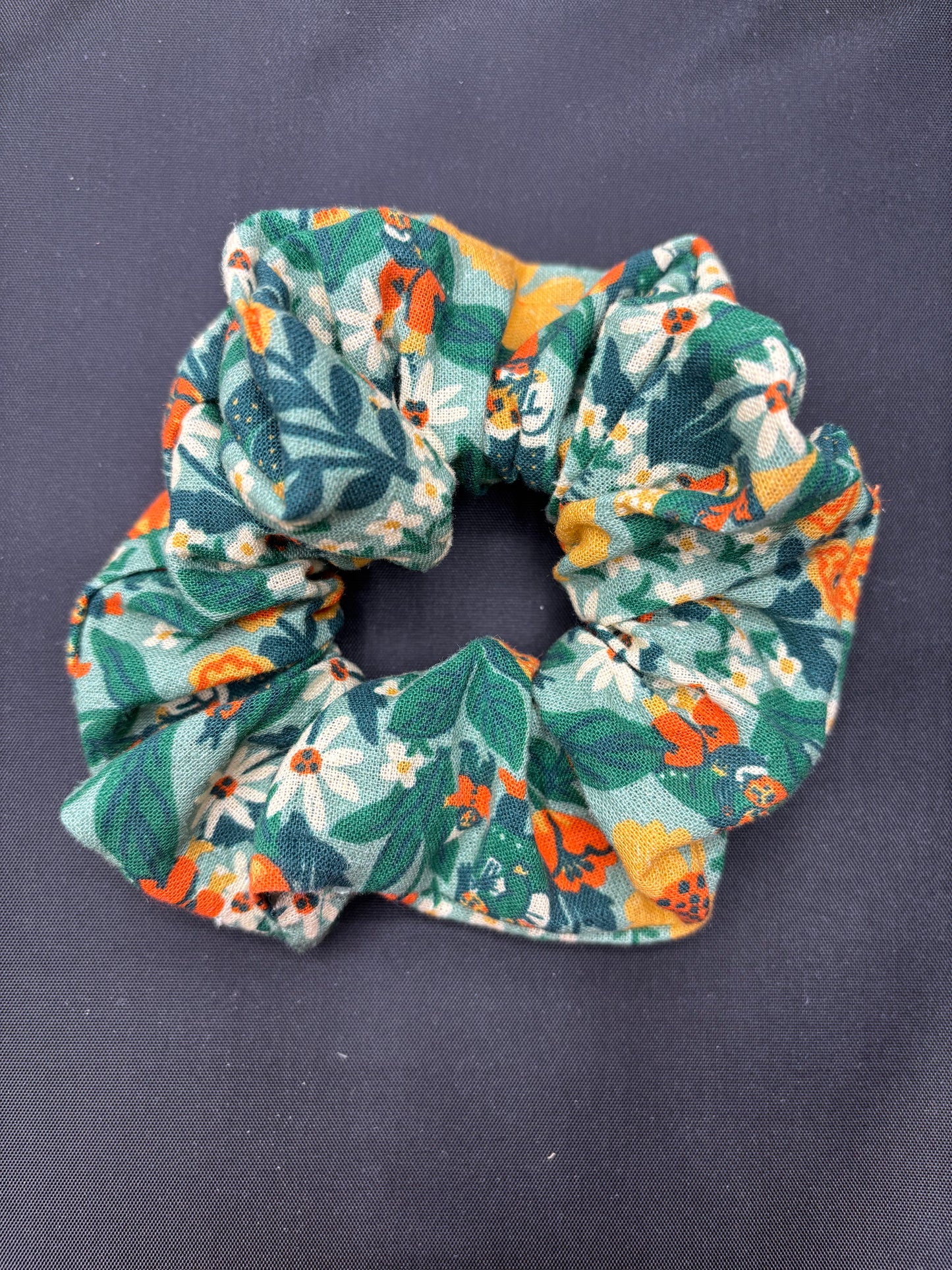 H&P Scrunchie