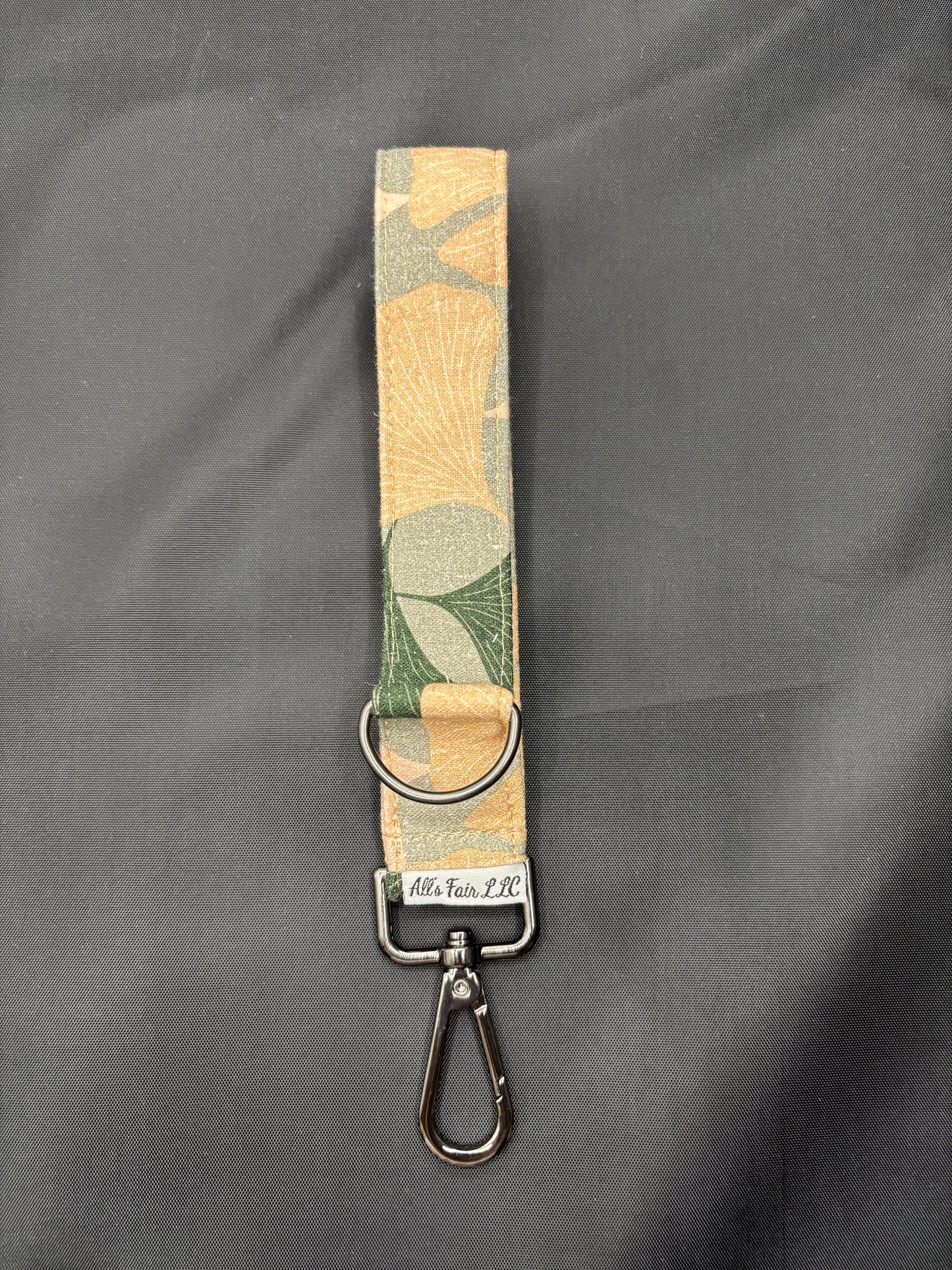 H&P Twin Loop keychain