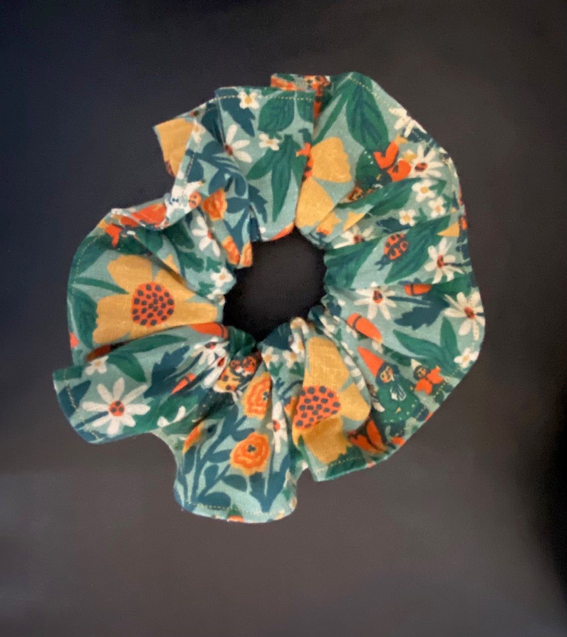 H&P Scrunchie