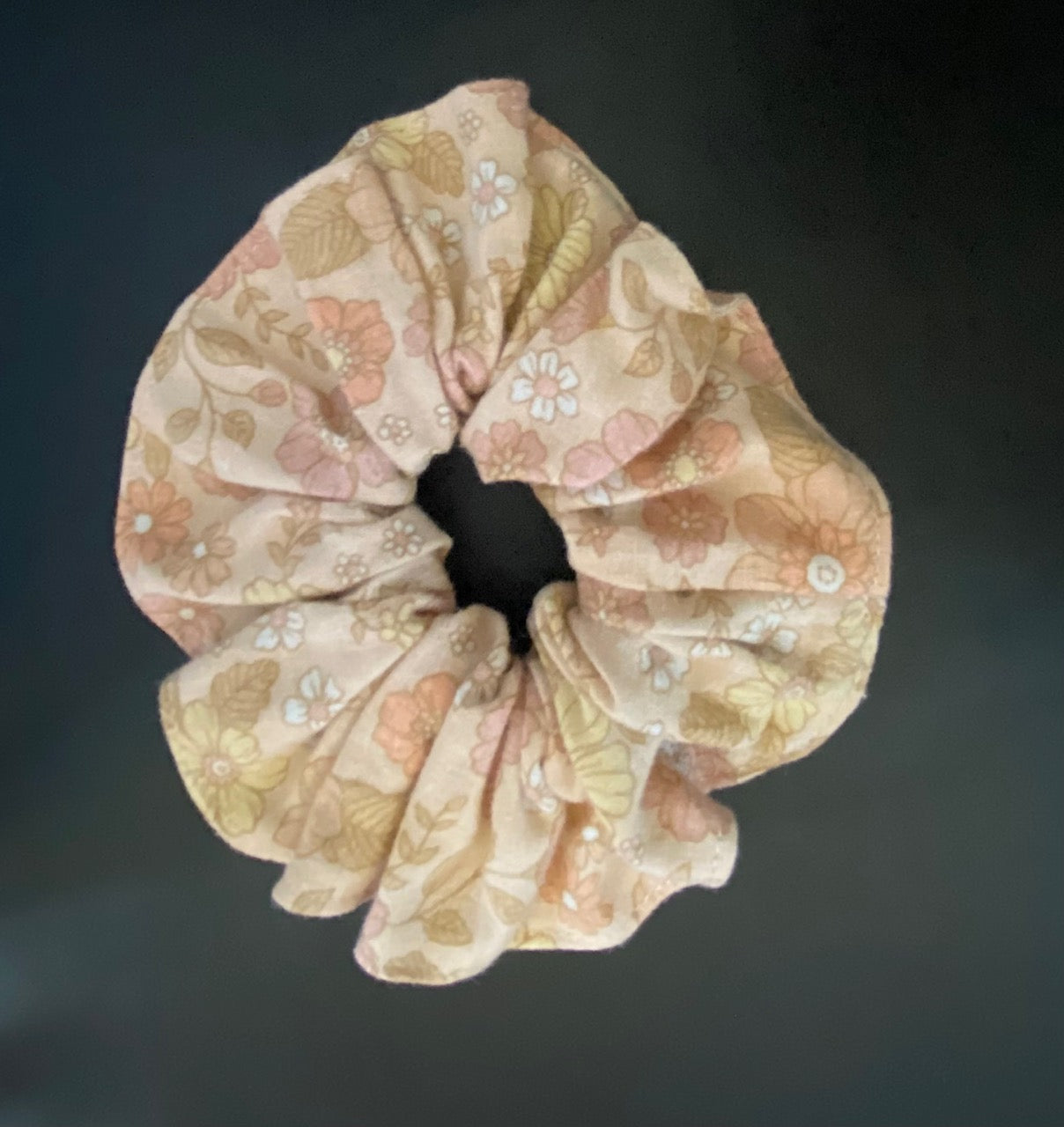 H&P Scrunchie