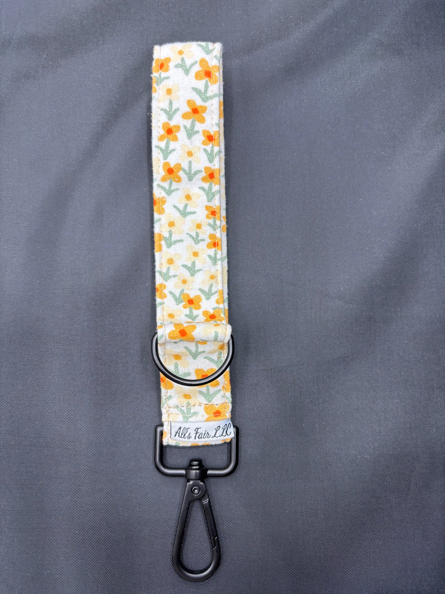 H&P Twin Loop keychain
