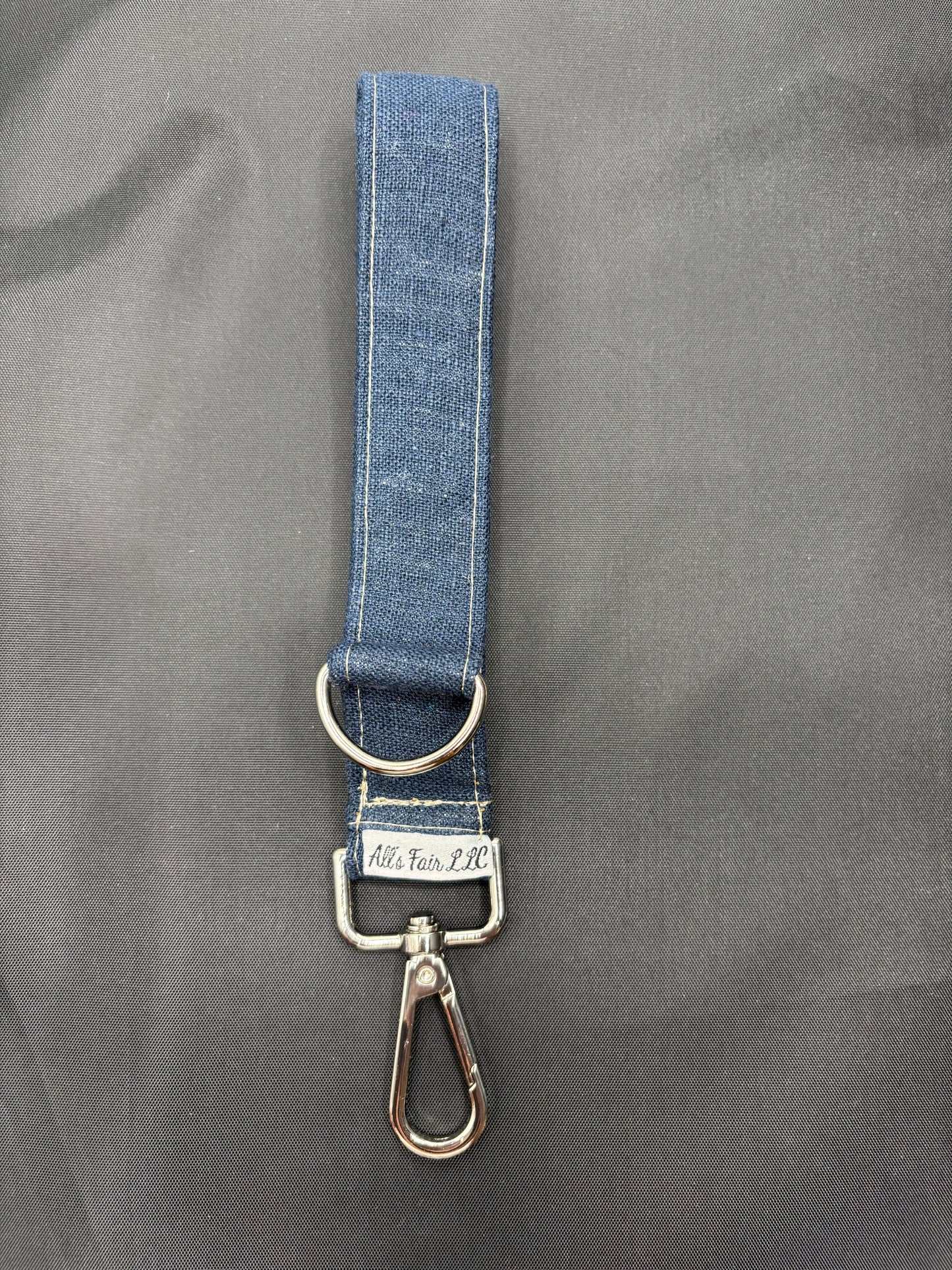 H&P Twin Loop keychain