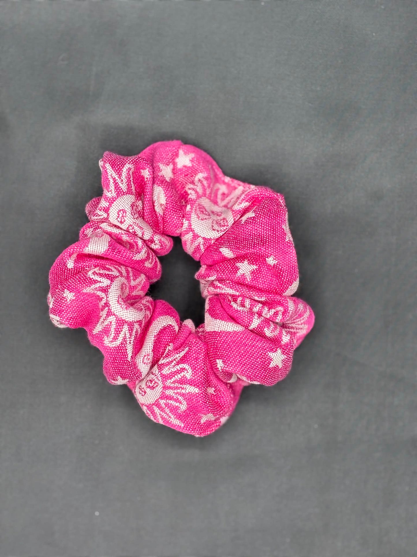Aura Leaf Scrunchies