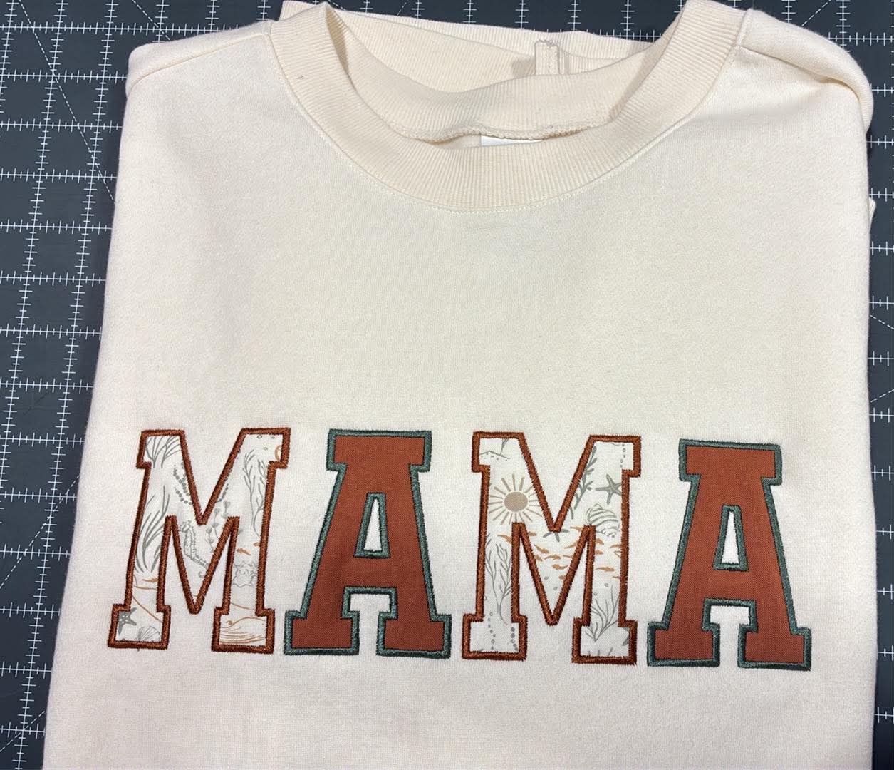 MAMA Sweatshirts
