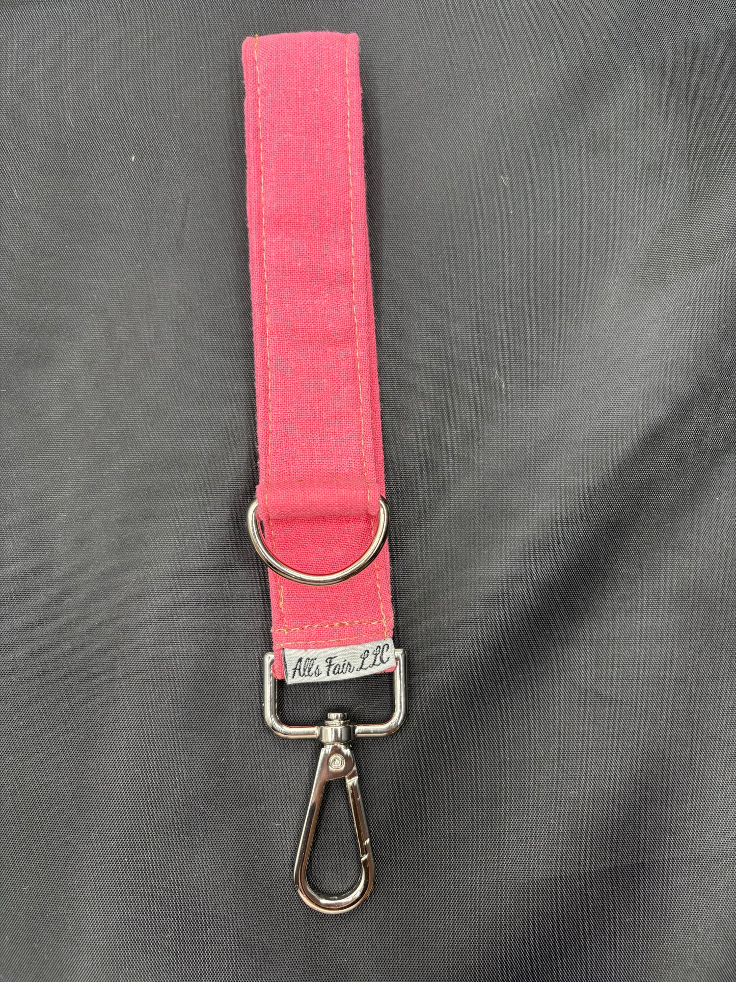 H&P Twin Loop keychain