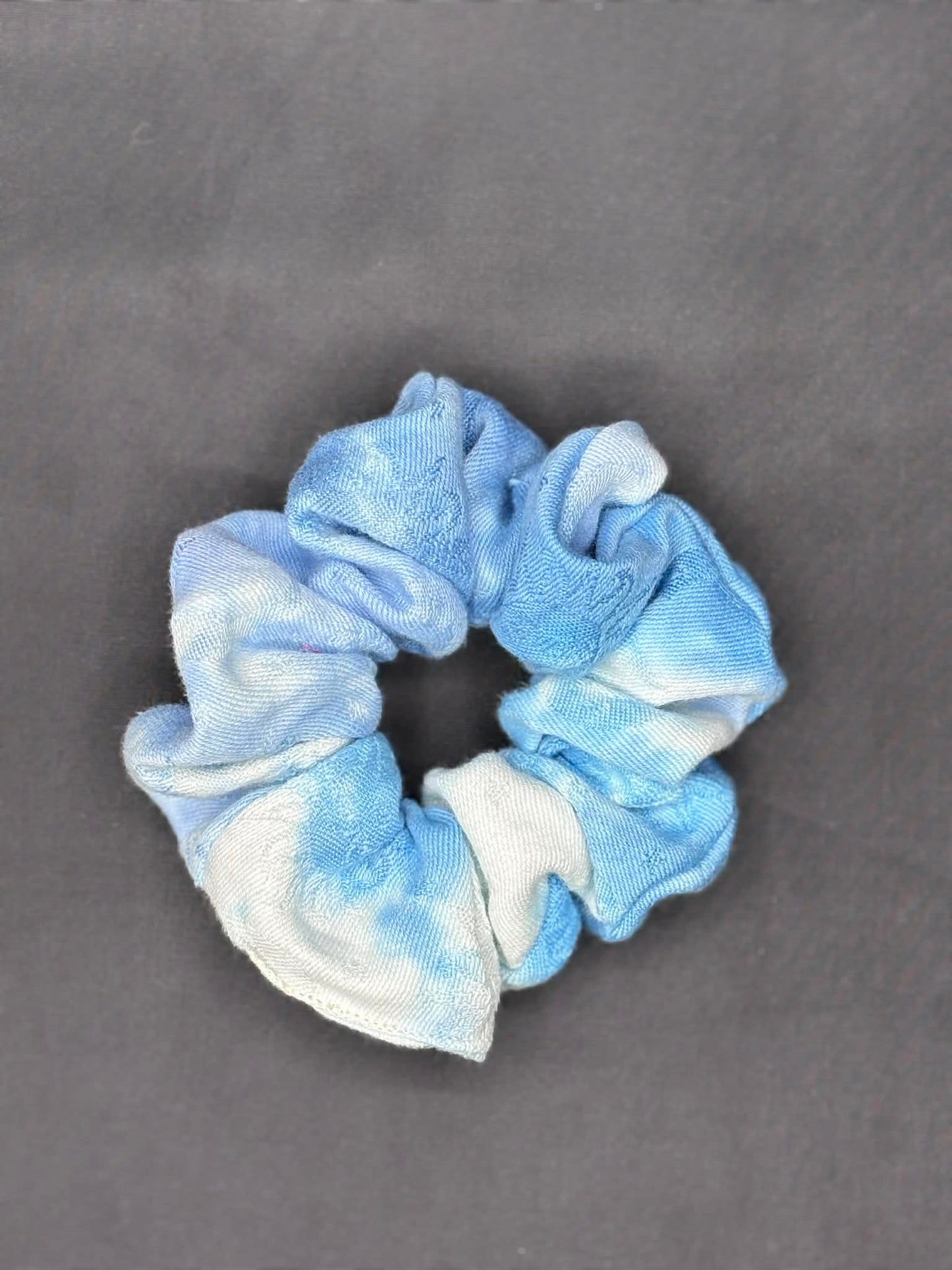 Aura Leaf Scrunchies