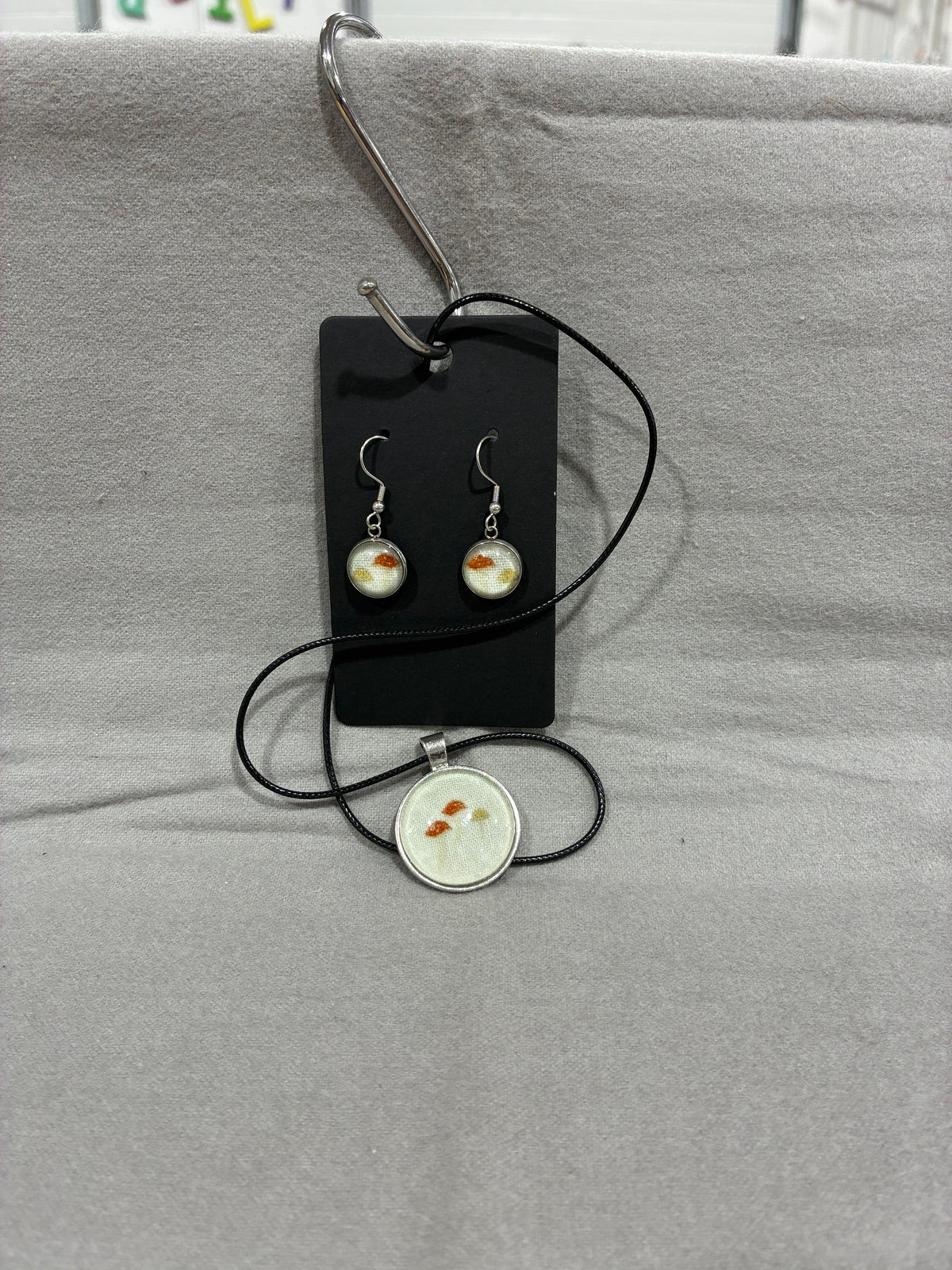 H&P Fabric Resin Necklace & Earrings Set