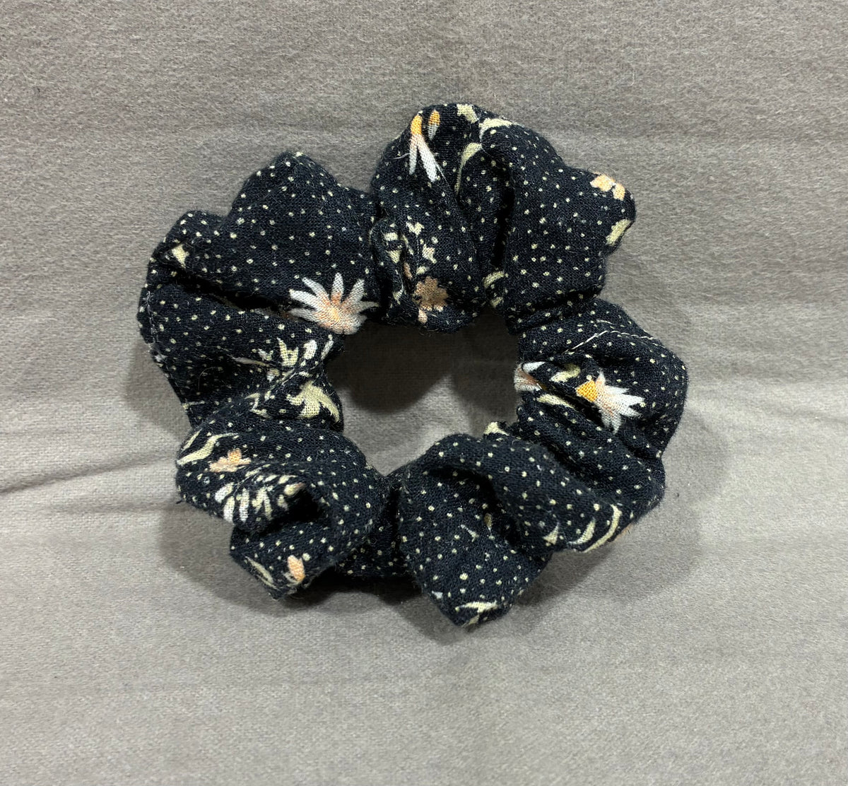 H&P Toddler Scrunchies