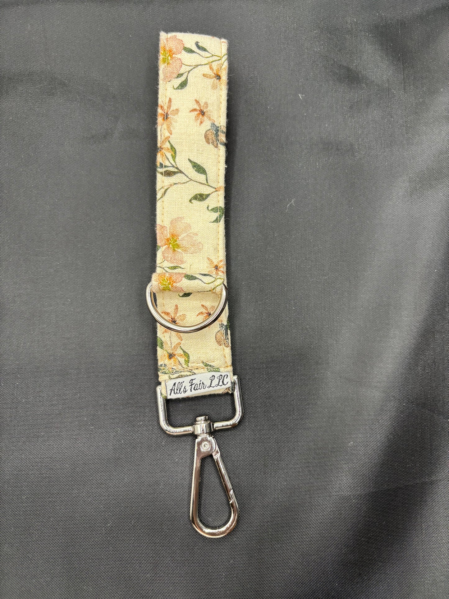 H&P Twin Loop keychain