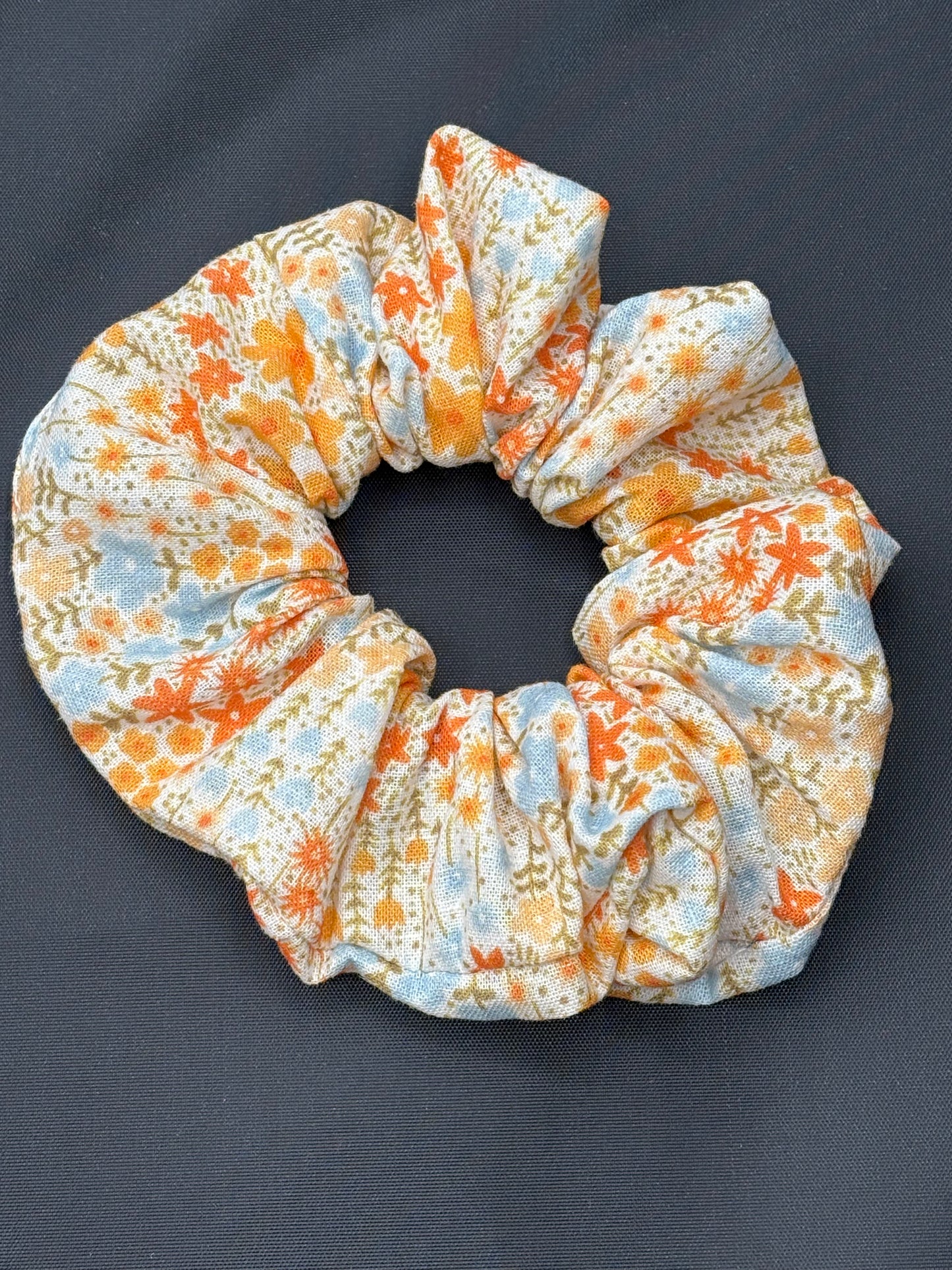 H&P Scrunchie