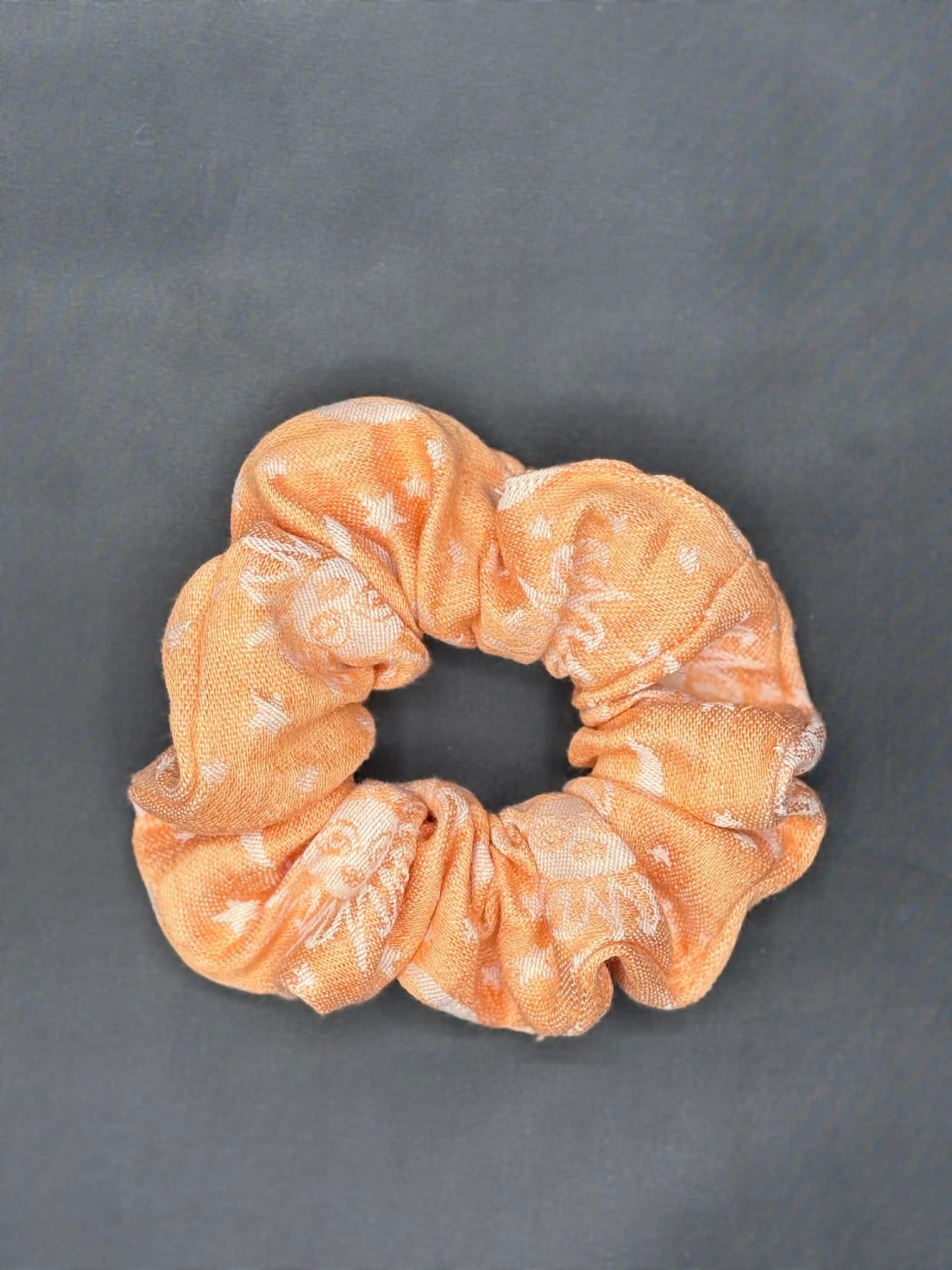 Aura Leaf Scrunchies